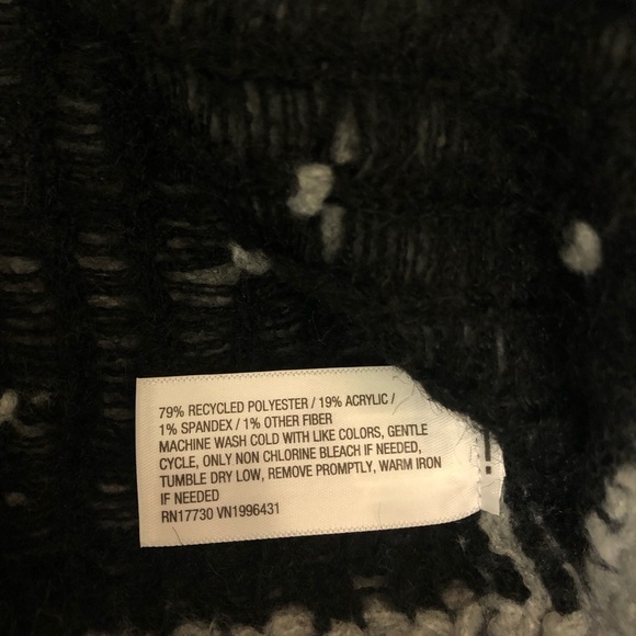 Multicolored Universal Thread Women’s Sweater - Picture 6 of 6